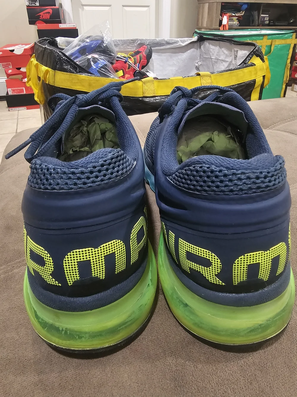 Nike Men’s Navy Blue Running Shoes with Teal Accents